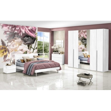 Camera con Armadio Sei Ante bianco